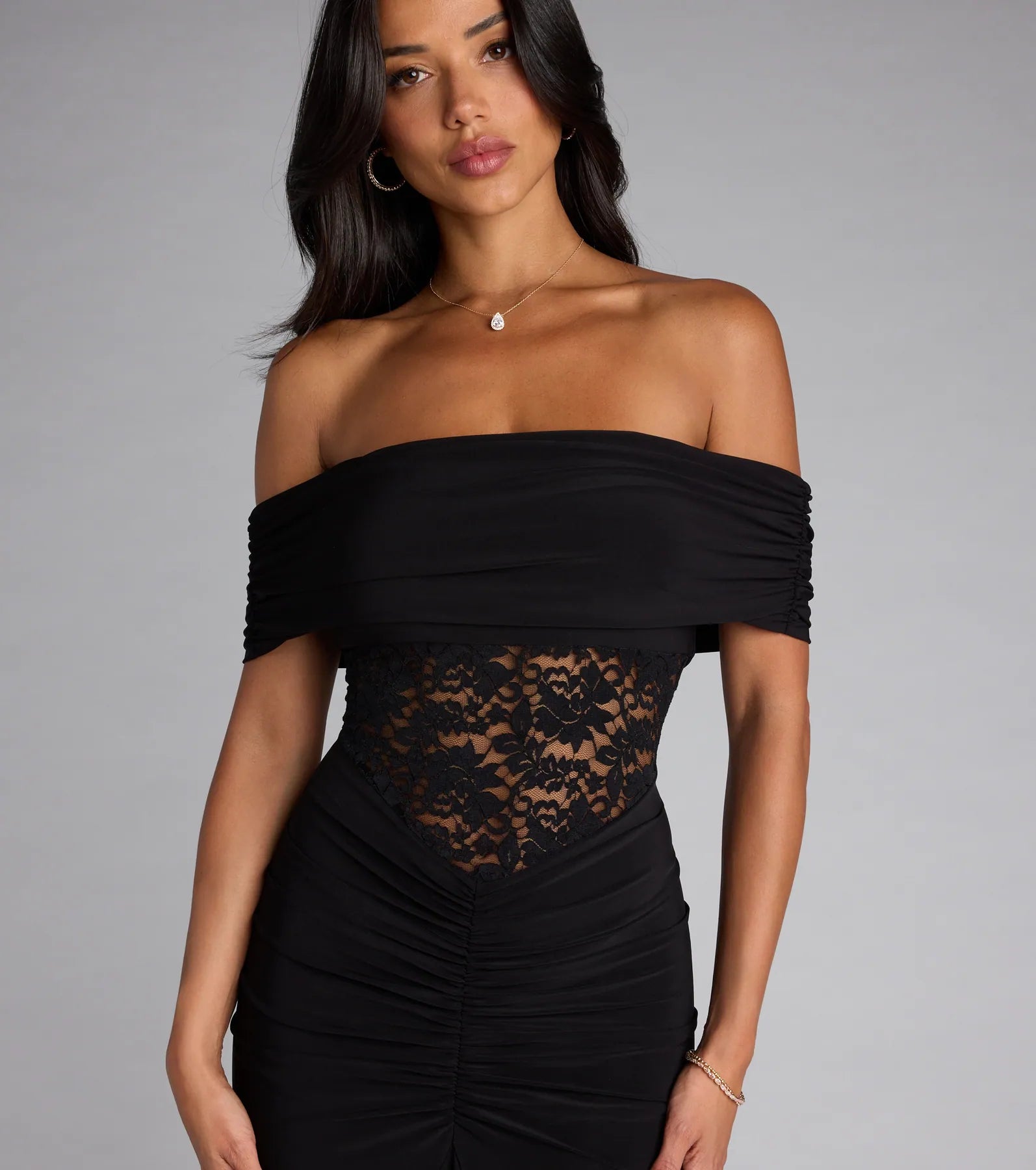 Lily Off-The-Shoulder Mermaid Formal Dress