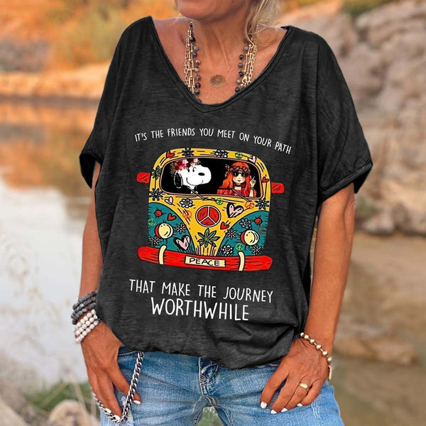 It's The Friends You Meet On Your Path Printed V-neck Women's T-shirt