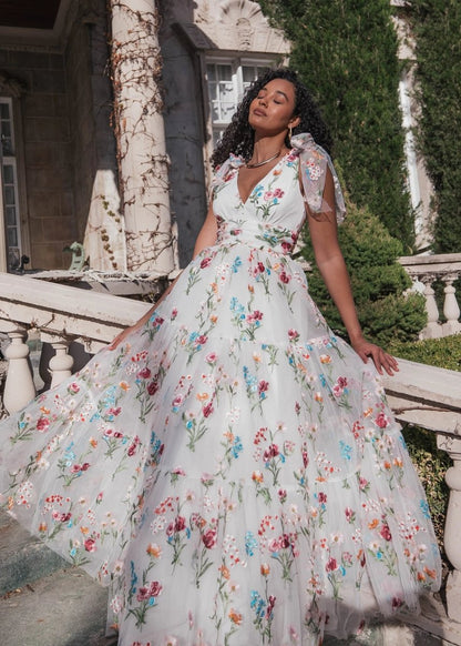 Margaret Floral Embroidered Maxi Wedding Dress - MISMIJK23051-W-MAXI-WHT-XXS