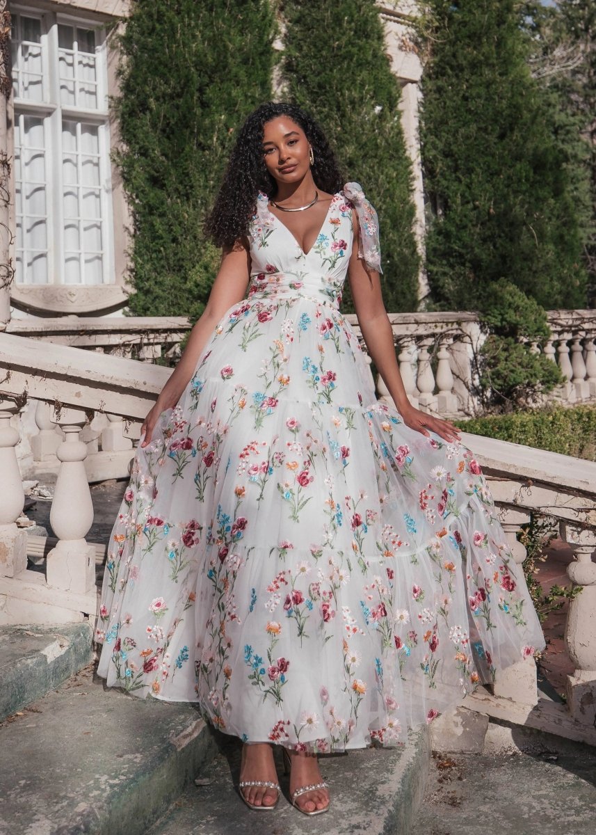 Margaret Floral Embroidered Maxi Wedding Dress - MISMIJK23051-W-MAXI-WHT-XXS